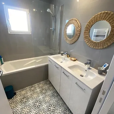 Grande Maison Neuve Tout Proche Commerces Et Plage Centre Bourg Quimiac 44320 Feriehus Mesquer